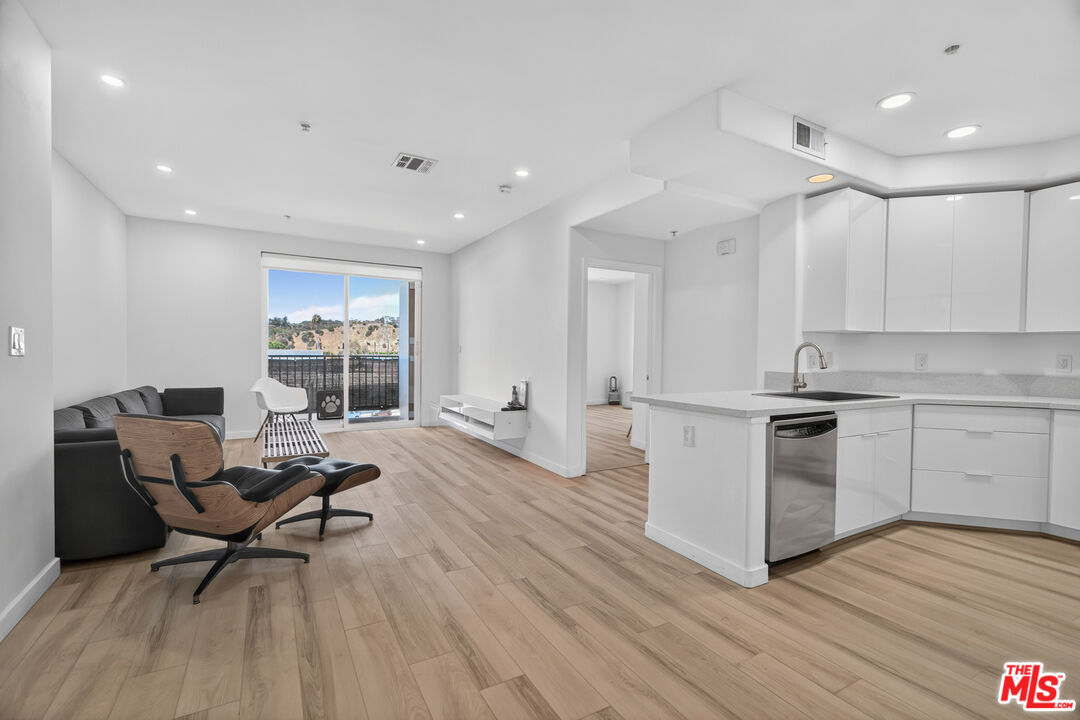 360 W Avenue 26 Unit: 236