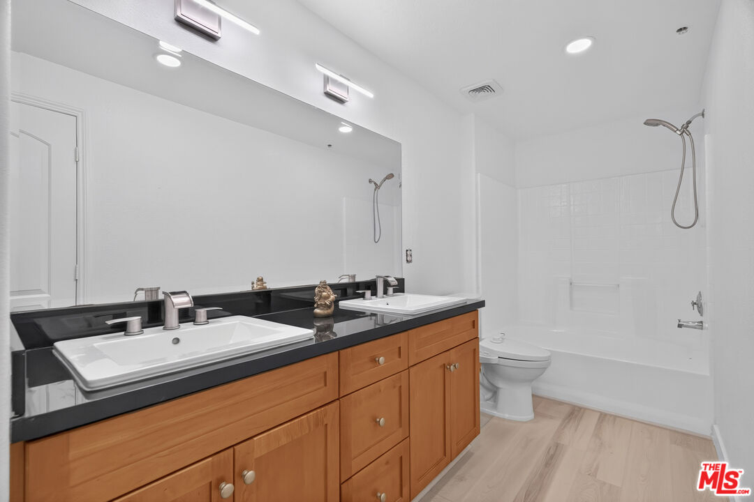 360 W Avenue 26 Unit: 236