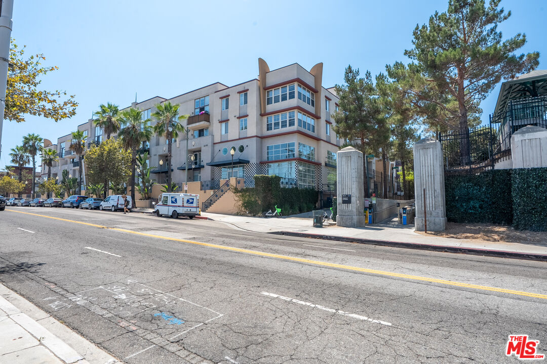 360 W Avenue 26 Unit: 236