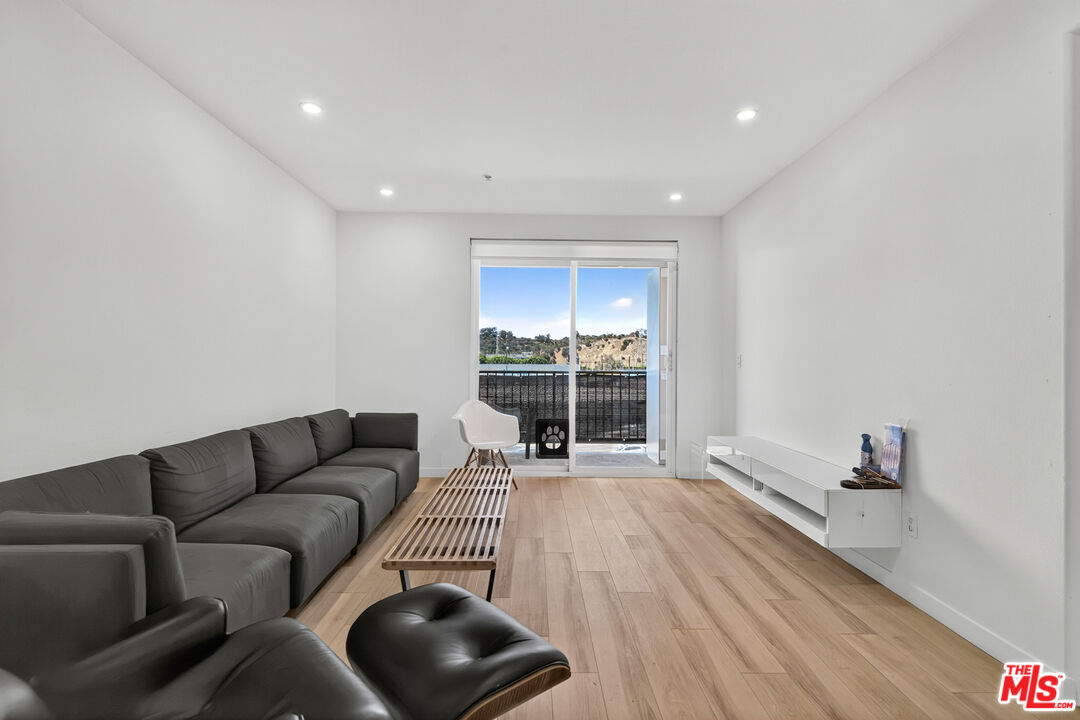 360 W Avenue 26 Unit: 236