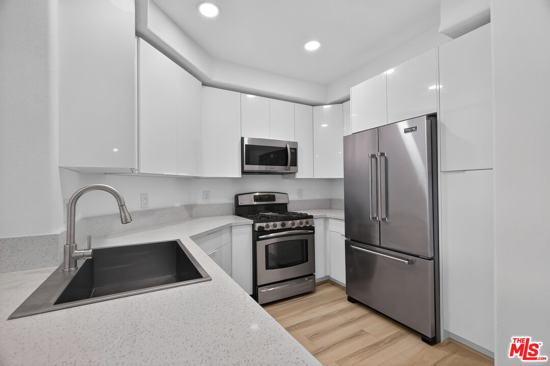 360 W Avenue 26 Unit: 236
