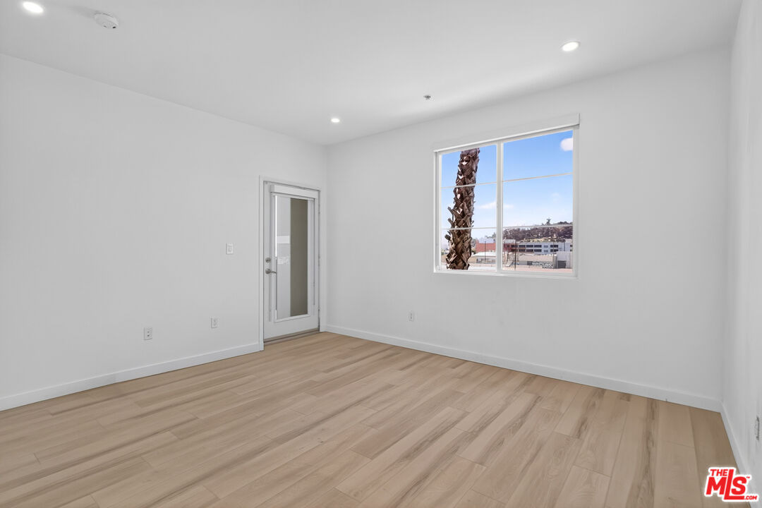 360 W Avenue 26 Unit: 236