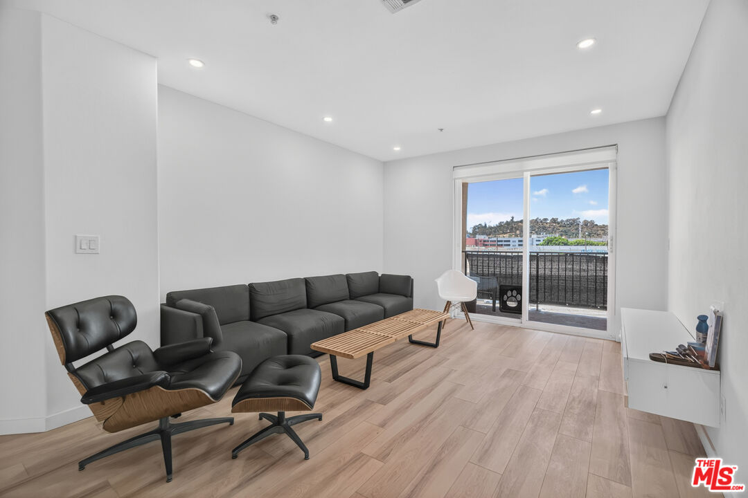 360 W Avenue 26 Unit: 236