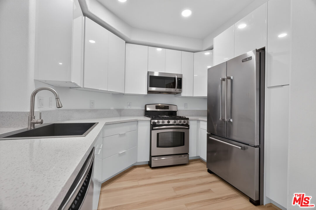 360 W Avenue 26 Unit: 236