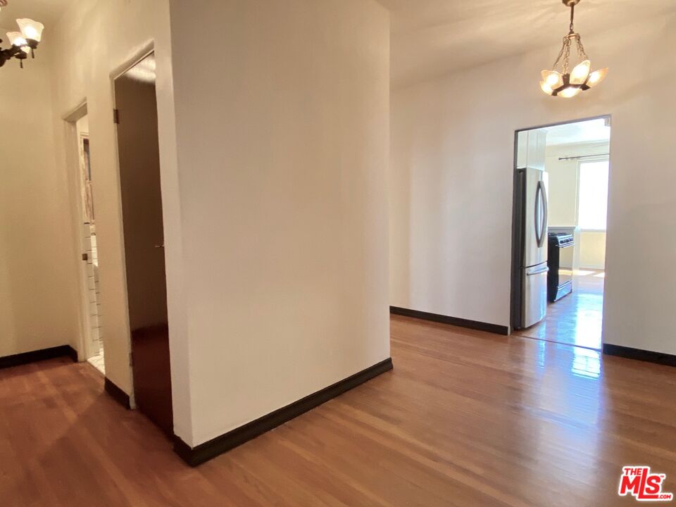 1345 N Hayworth Ave Unit: 212