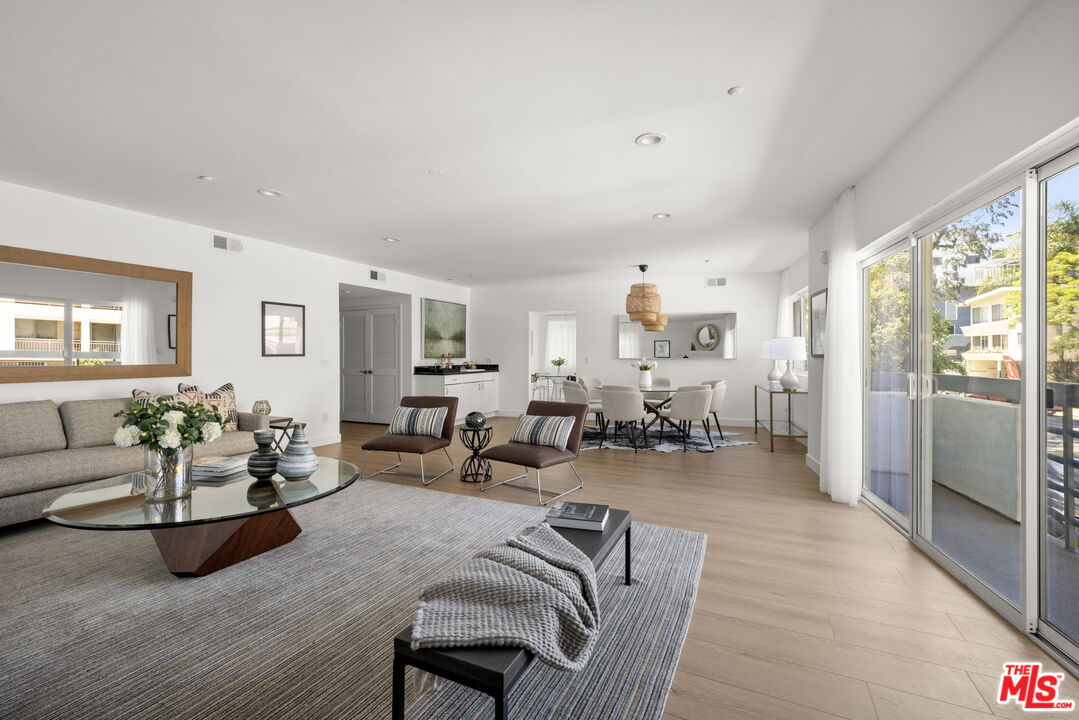 11606 Chenault St Unit: 101