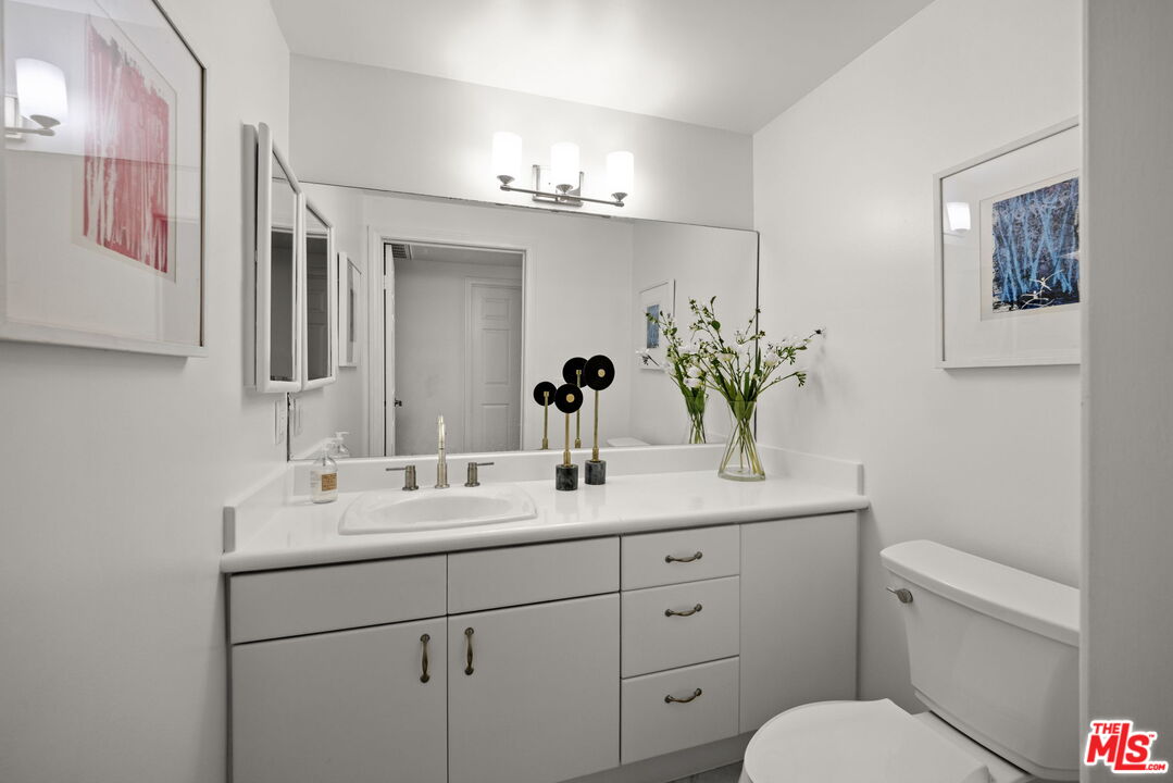 11606 Chenault St Unit: 101