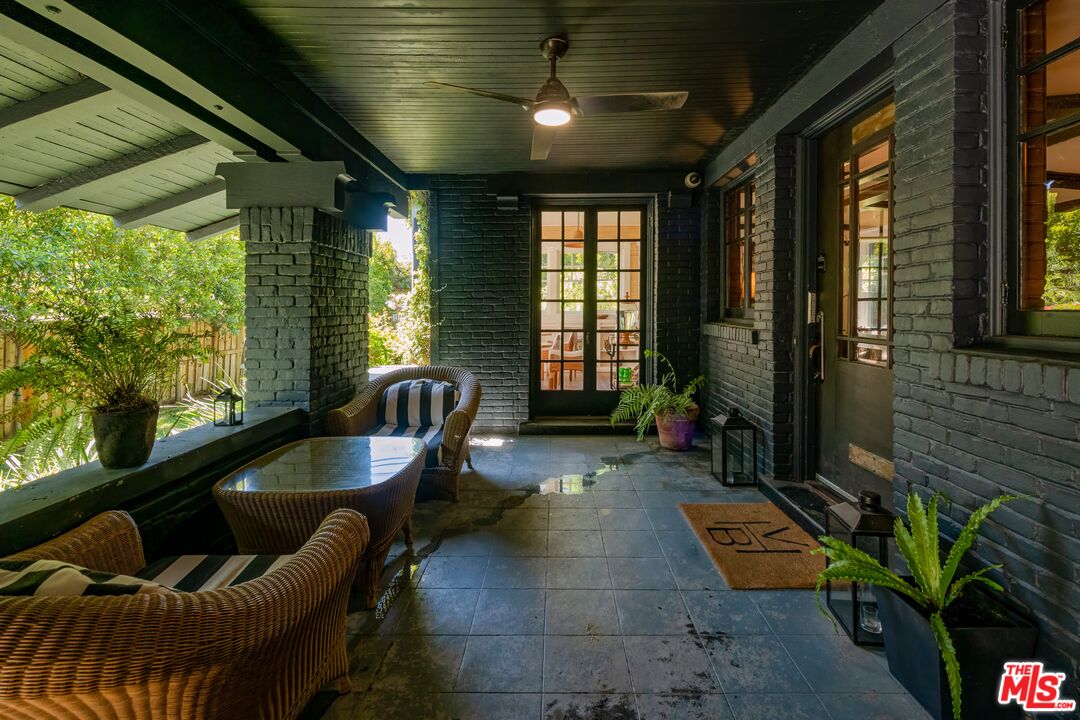15 30th Ave