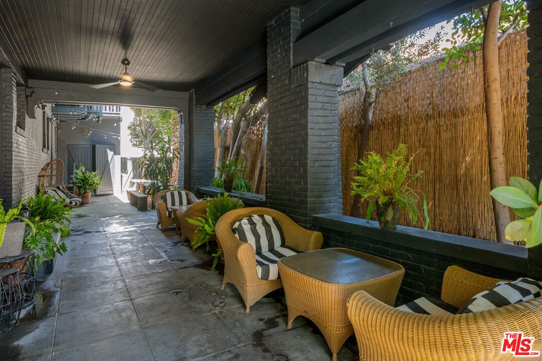 15 30th Ave