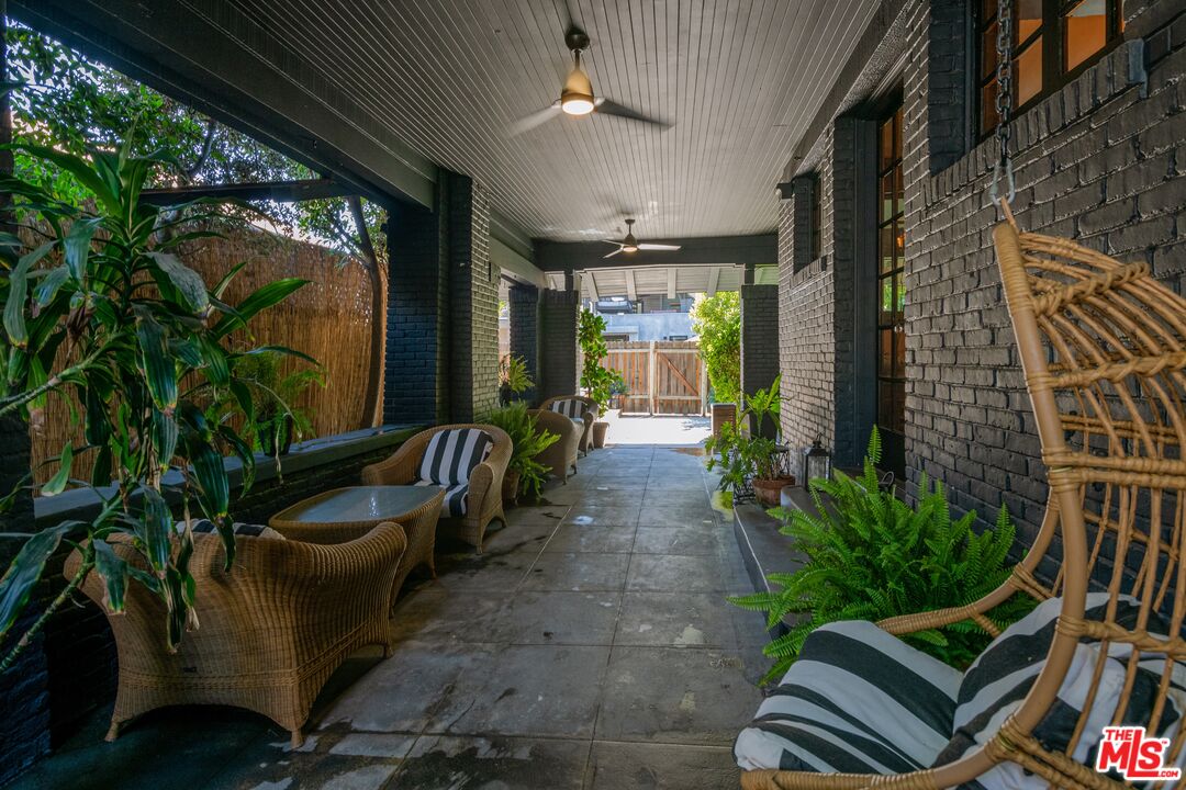 15 30th Ave
