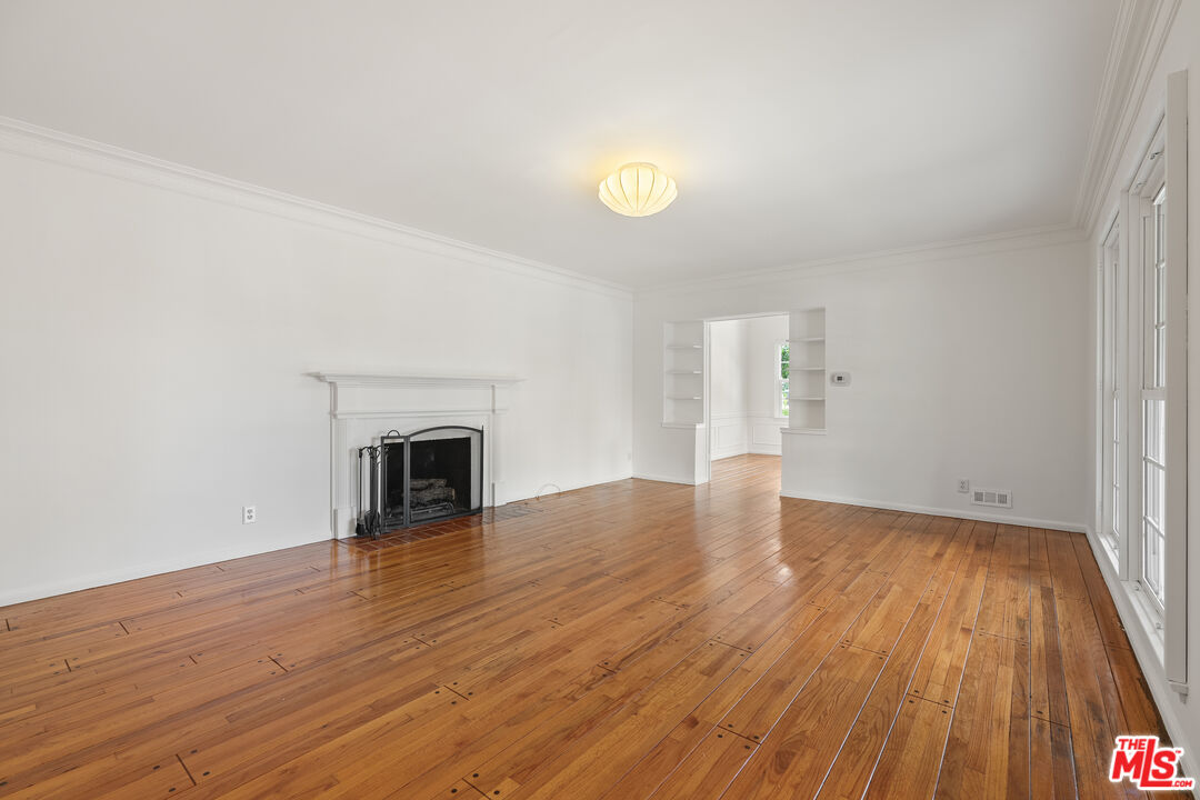 2244 Hillsboro Ave
