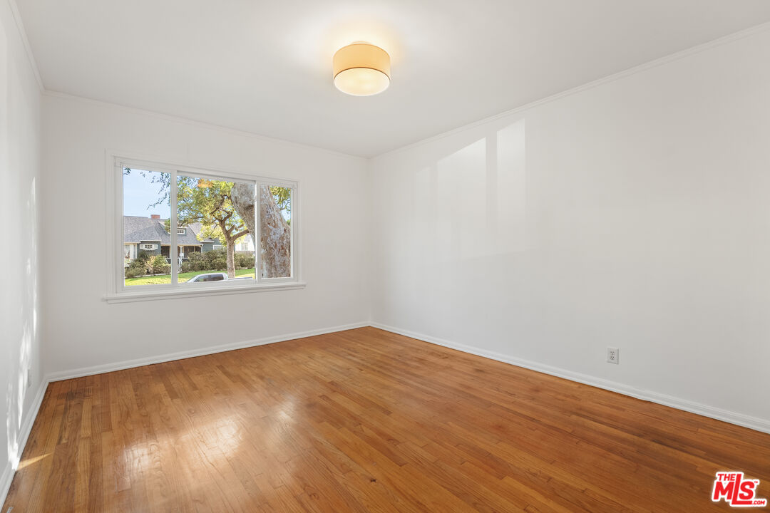 2244 Hillsboro Ave