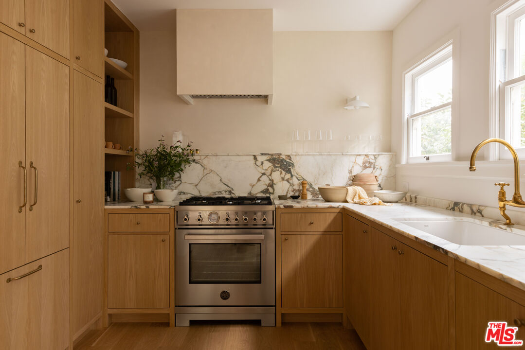 1445 Allison Ave Unit: 1/2