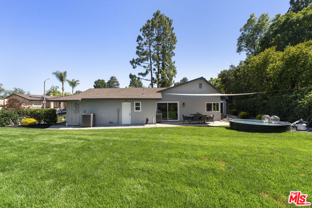 3159 Voltaire Dr