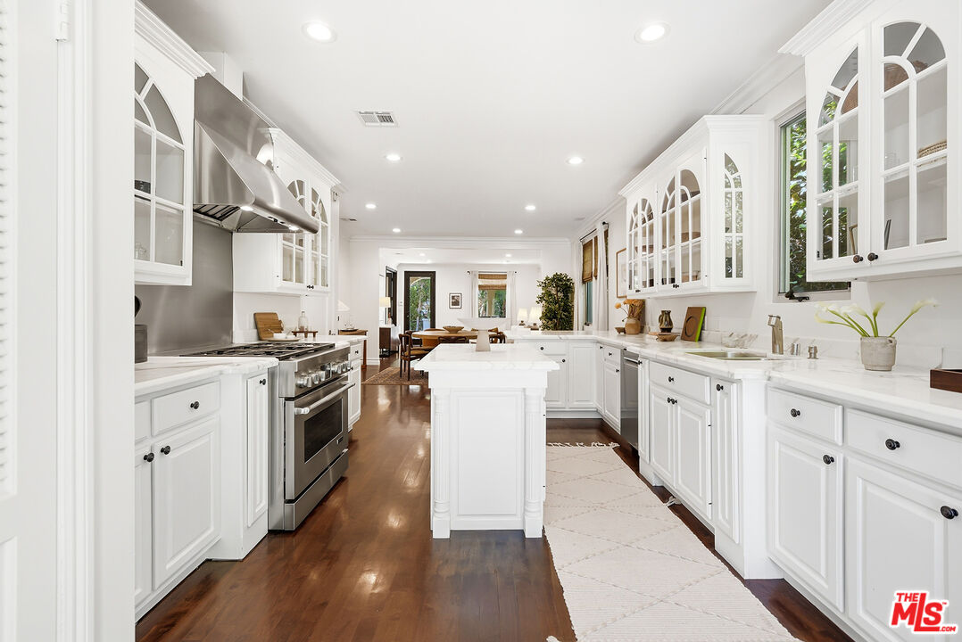 8727 Bonner Dr