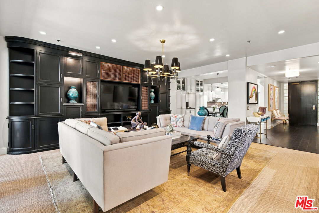 2132 Century Park Ln Unit: 209