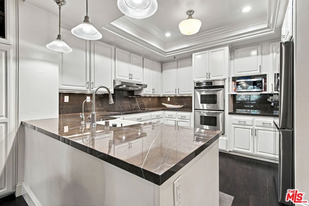 2132 Century Park Ln Unit: 209