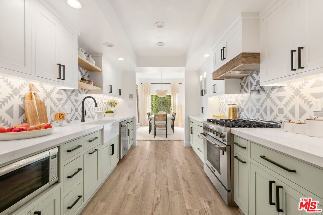 1618 Michael Ln