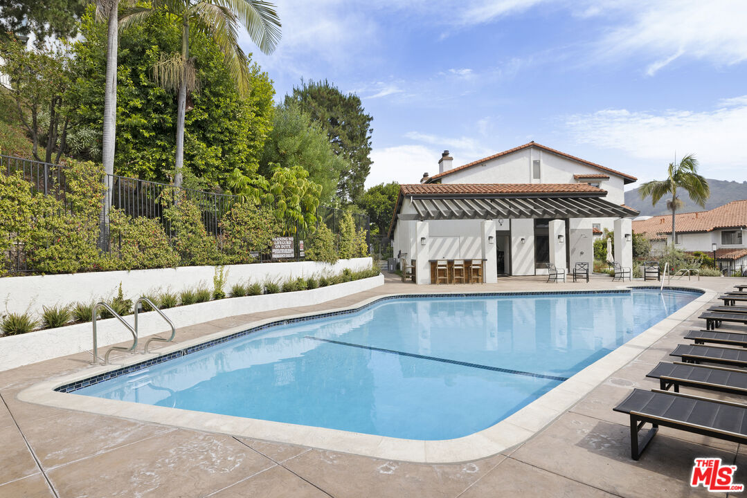 1618 Michael Ln