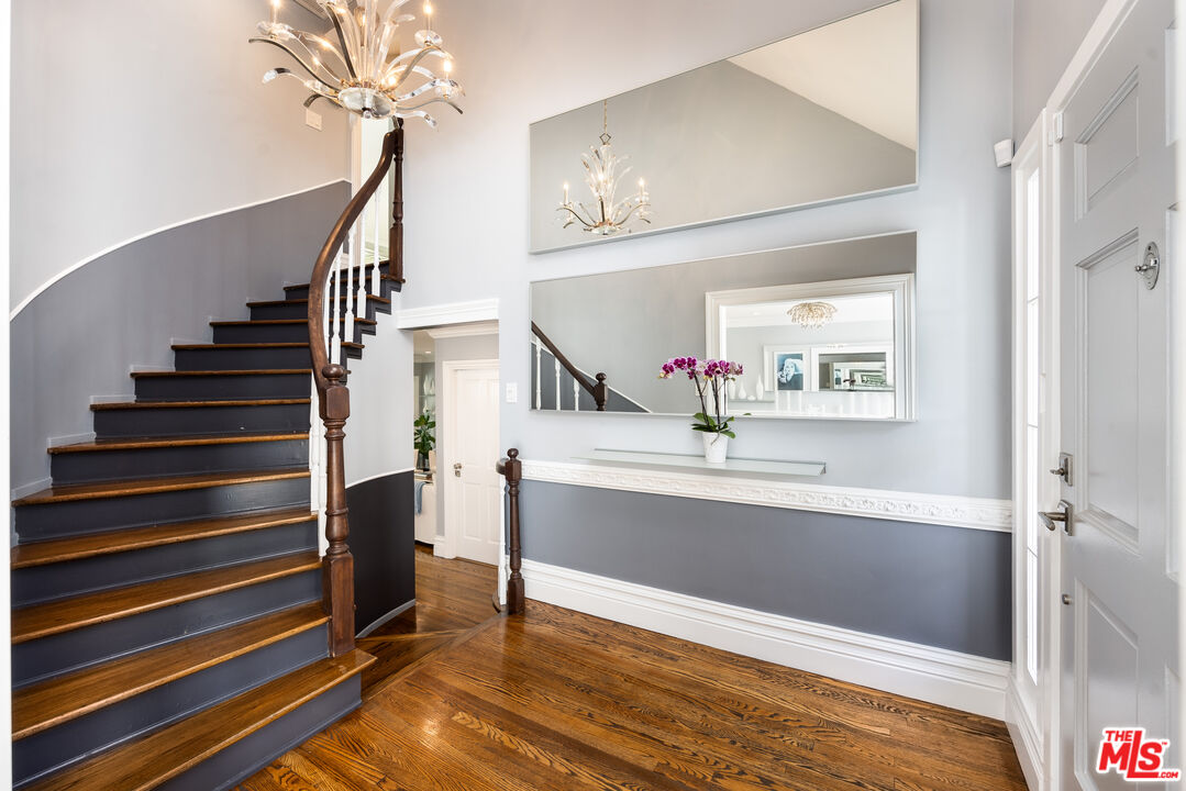 1322 Londonderry Pl