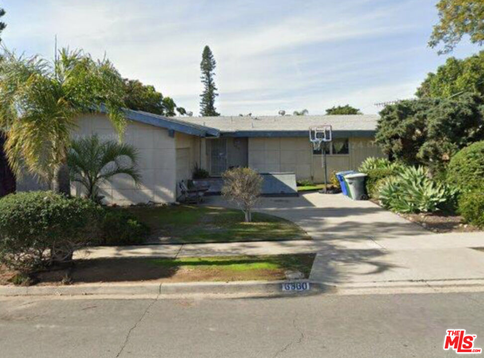 6360 Henderson Dr
