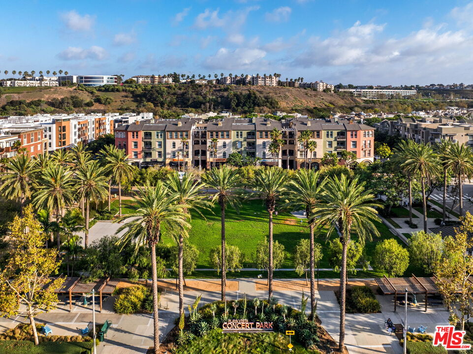 5400 Playa Vista Dr Unit: 14