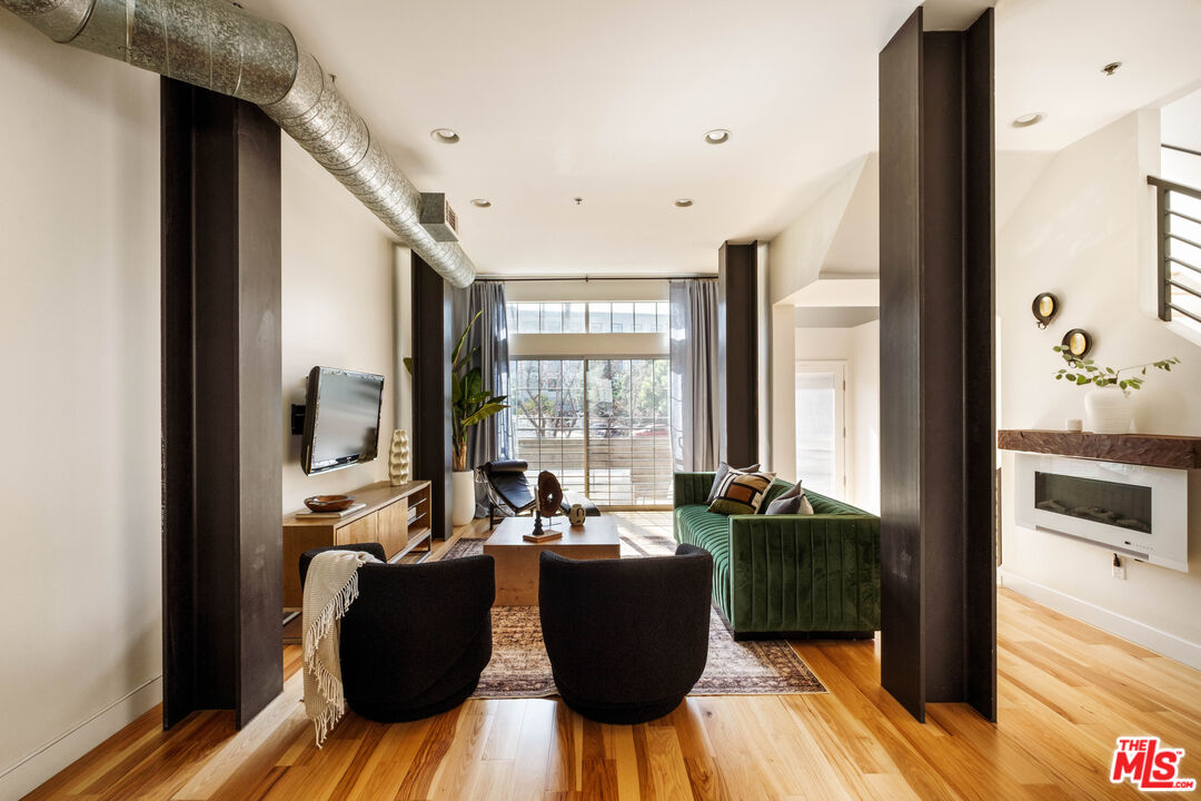 5400 Playa Vista Dr Unit: 14