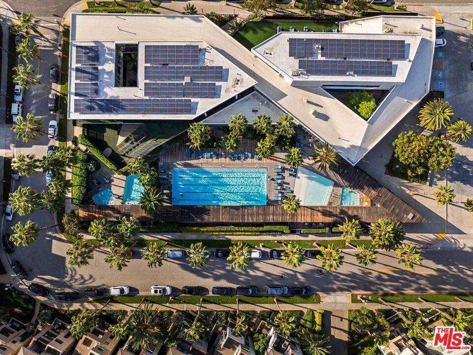 5400 Playa Vista Dr Unit: 14