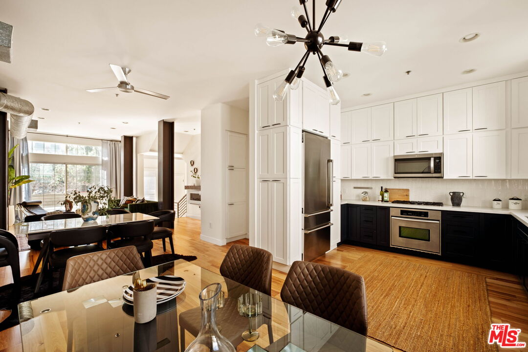 5400 Playa Vista Dr Unit: 14