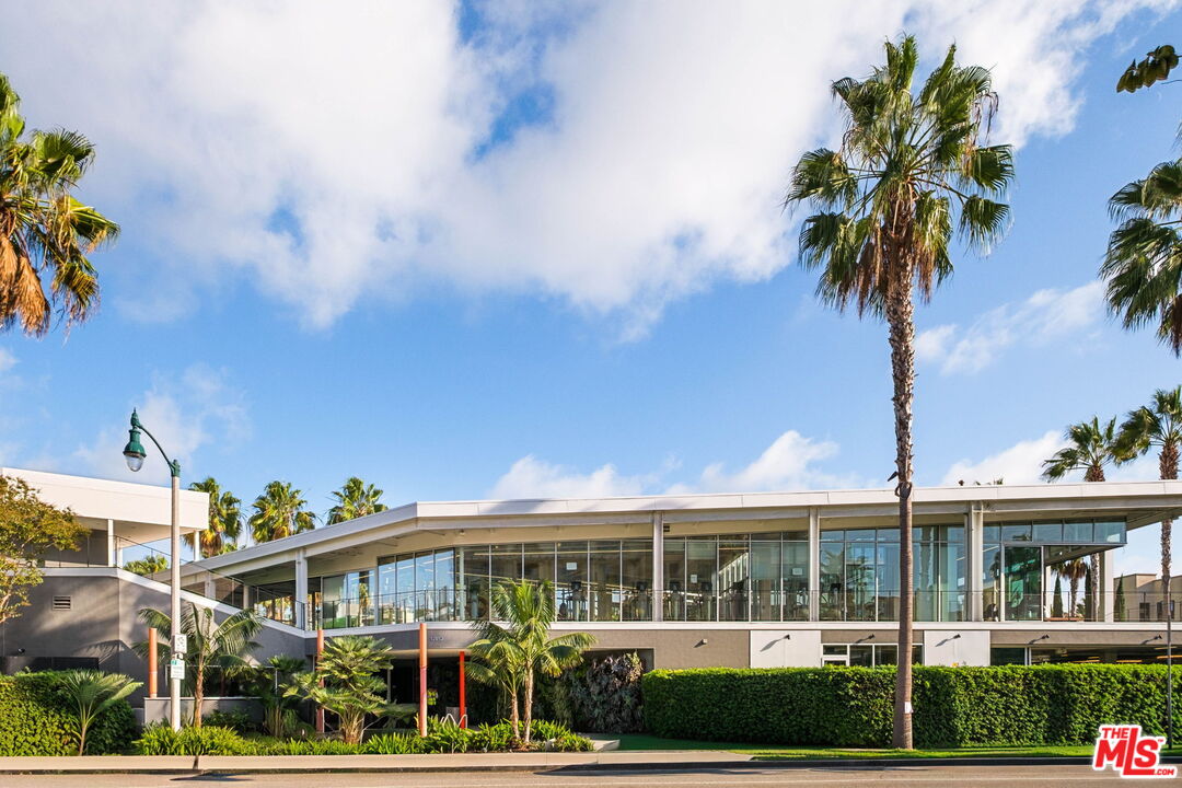 5400 Playa Vista Dr Unit: 14