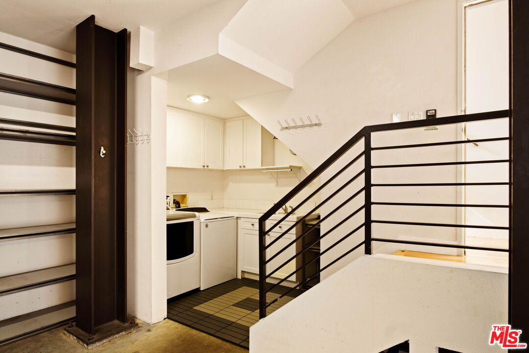 5400 Playa Vista Dr Unit: 14