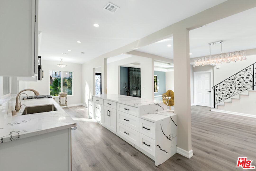 164 N Willaman Dr