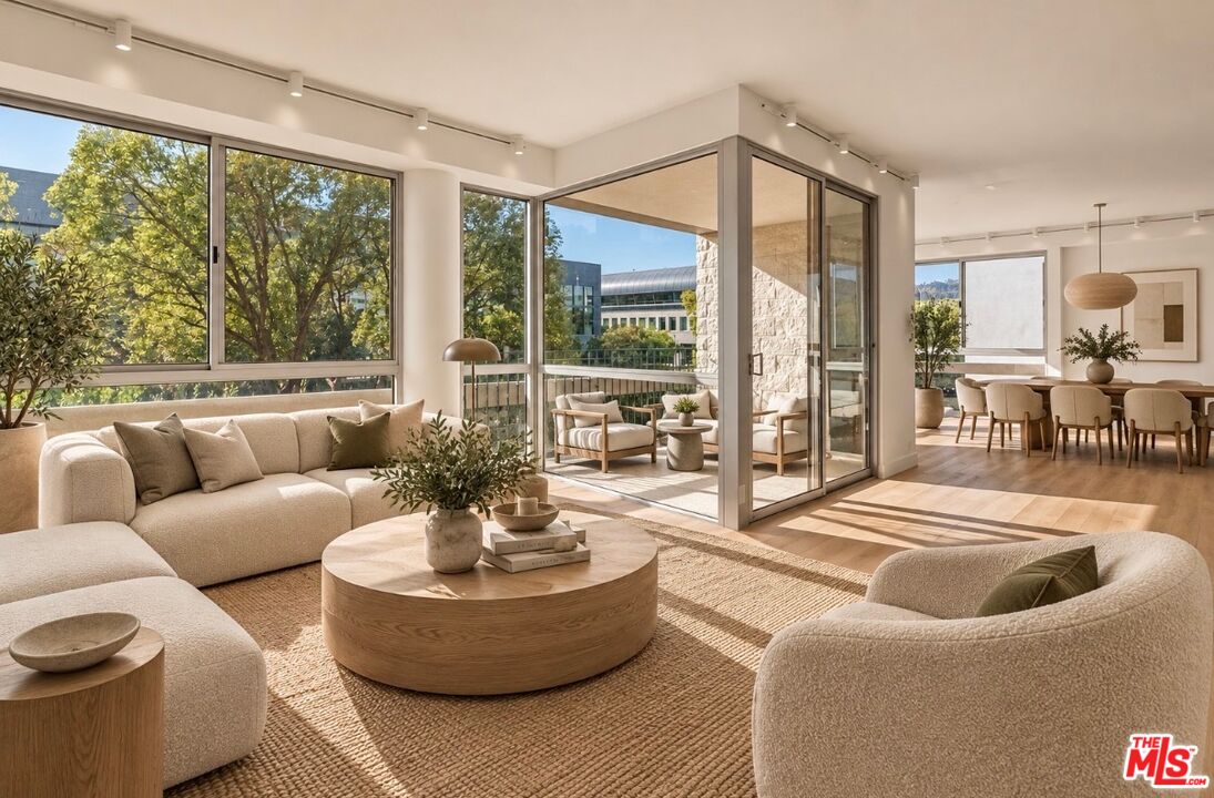 320 N Maple Dr Unit: 303