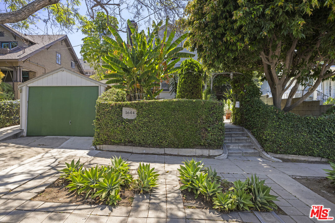 1644 Maltman Ave