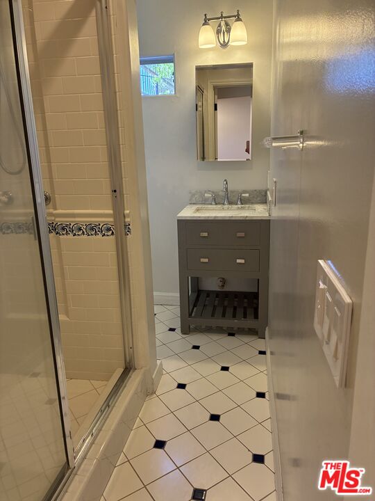 341 S Palm Dr Unit: Guesthouse