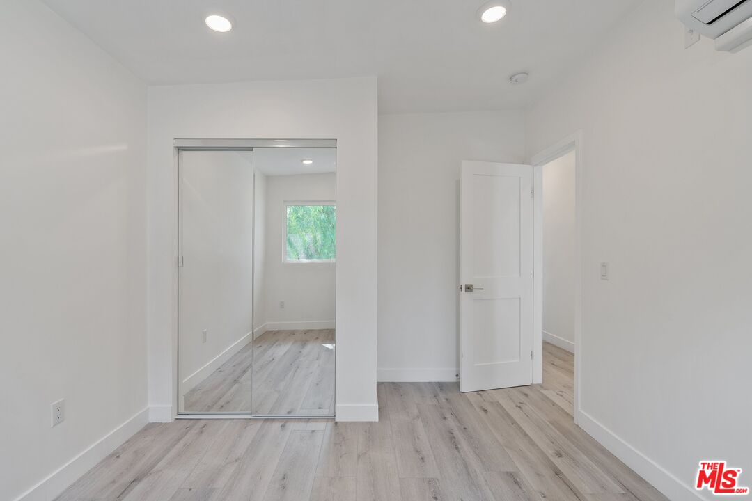 1025 Pleasantview Ave Unit: B