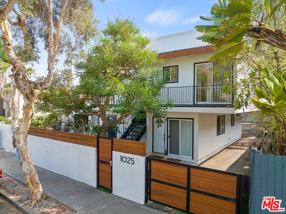 1025 Pleasantview Ave Unit: B