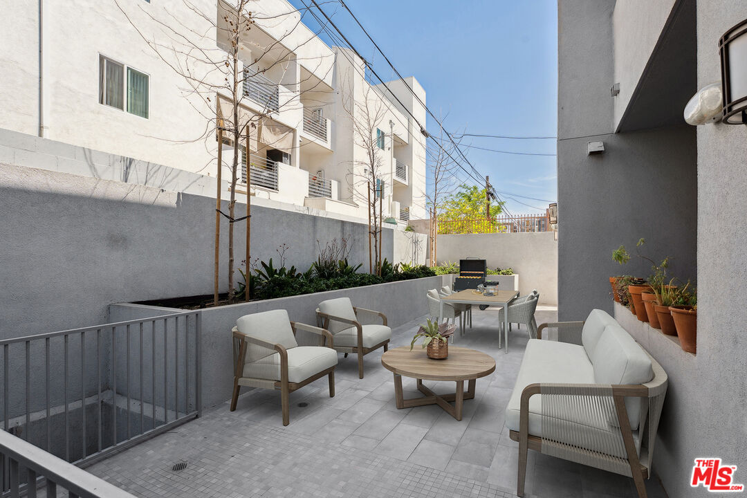 1746 Garfield Pl Unit: 101