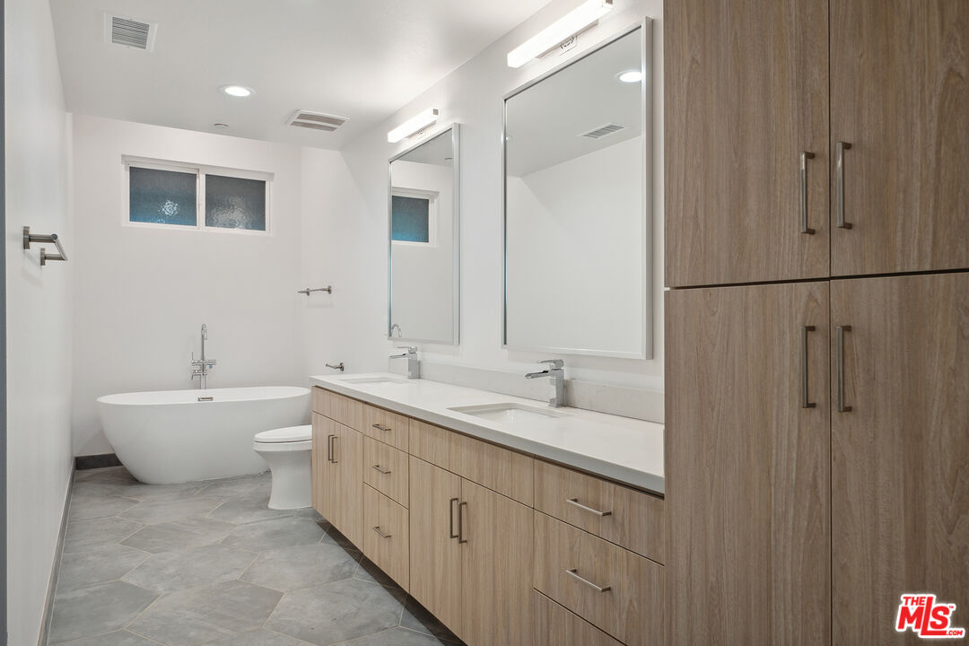 1746 Garfield Pl Unit: 101