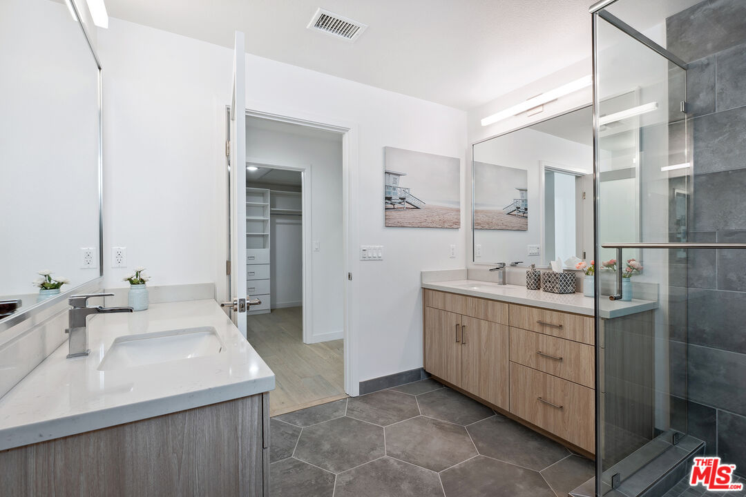 1746 Garfield Pl Unit: 203