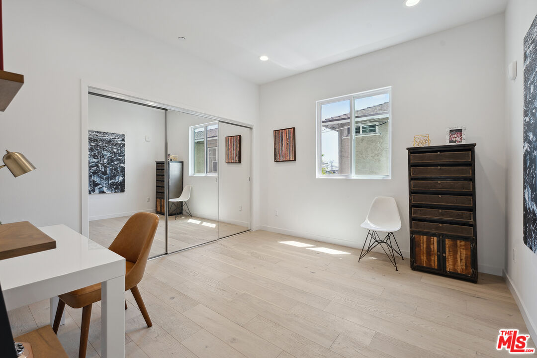 1746 Garfield Pl Unit: 203