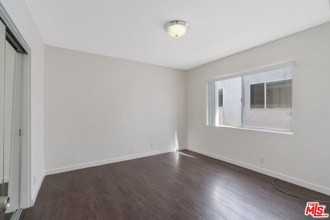 1301 S Saltair Ave Unit: 3