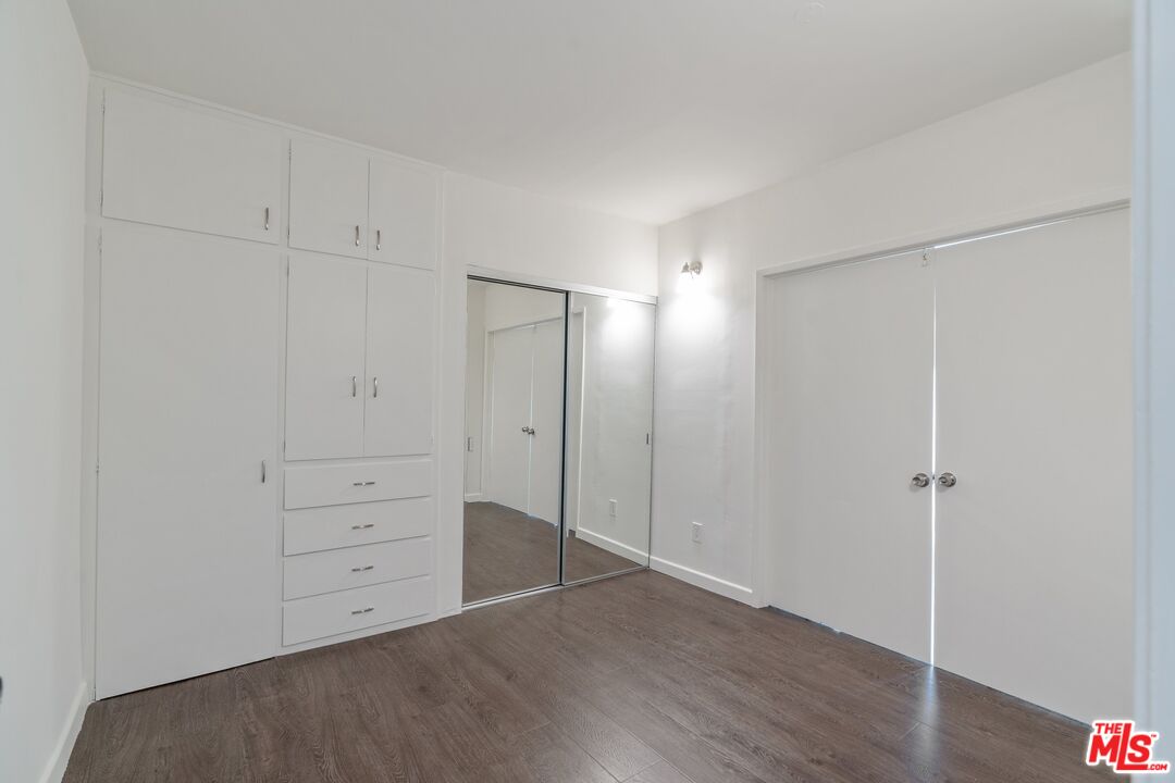 1301 S Saltair Ave Unit: 3
