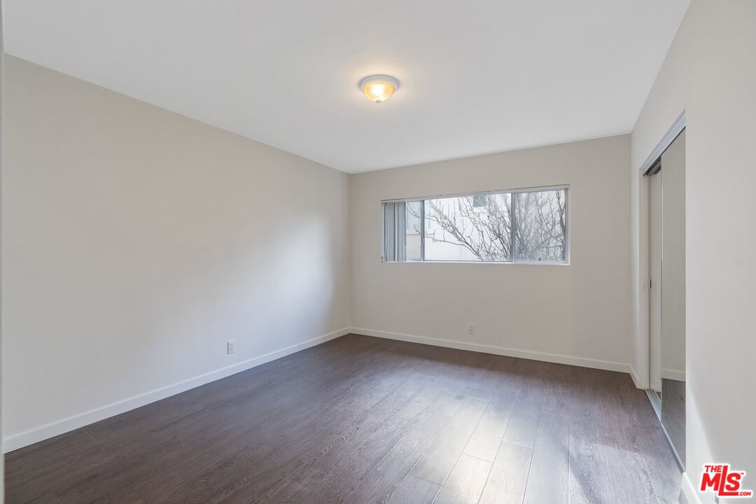 1301 S Saltair Ave Unit: 3