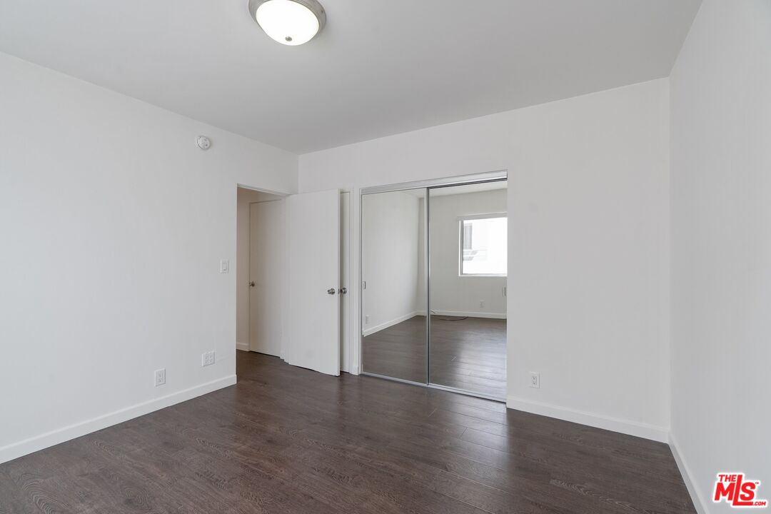 1301 S Saltair Ave Unit: 3