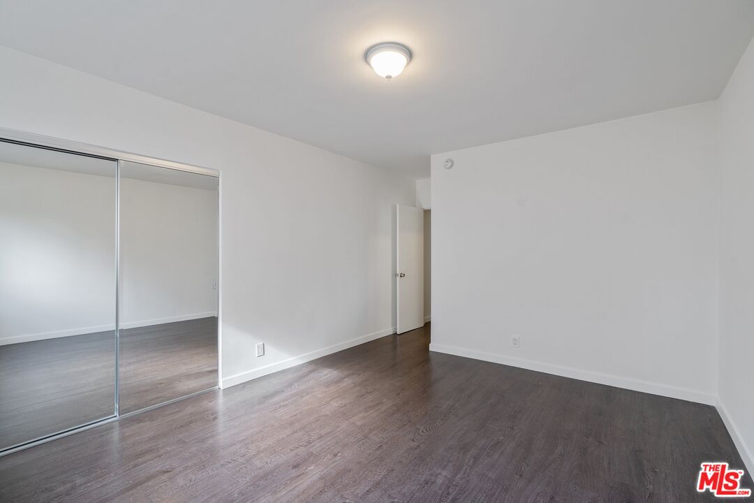 1301 S Saltair Ave Unit: 3