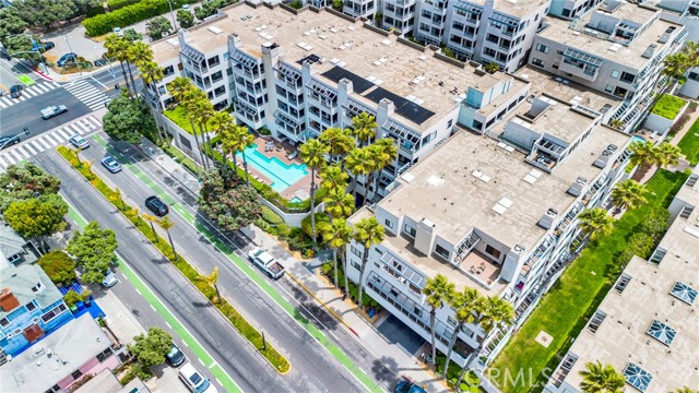 150 Ocean Park Unit: 520