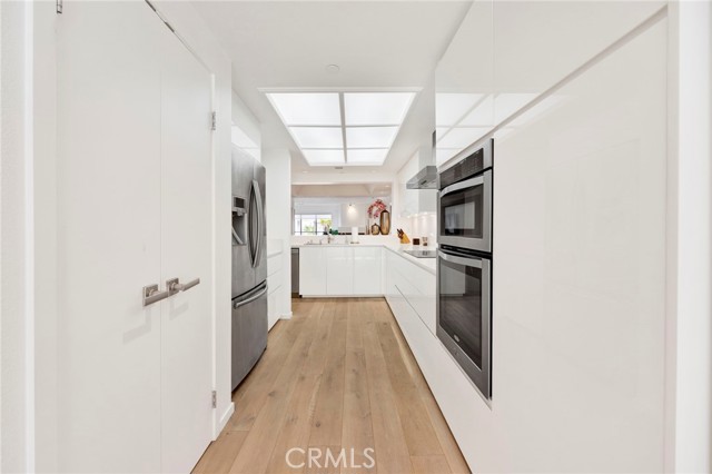 150 Ocean Park Unit: 520