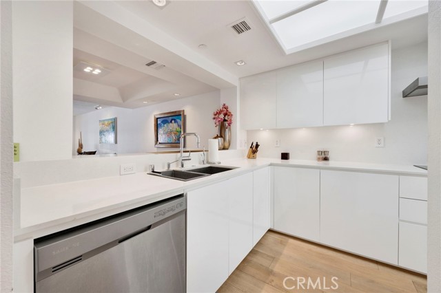 150 Ocean Park Unit: 520