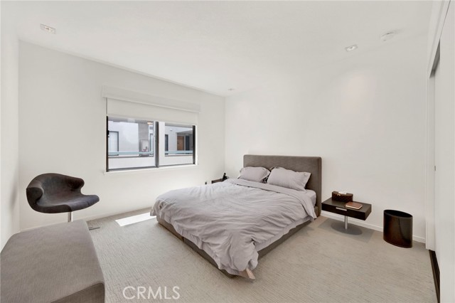 150 Ocean Park Unit: 520